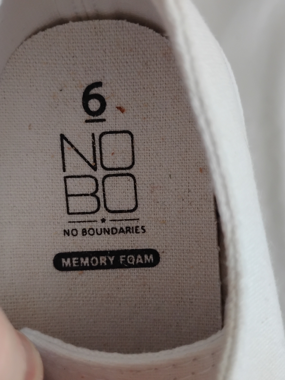 No Boundaries White Canvas Platform Sneakers with Rainbow Elastic Bands Size 6 - Picture 4 of 5